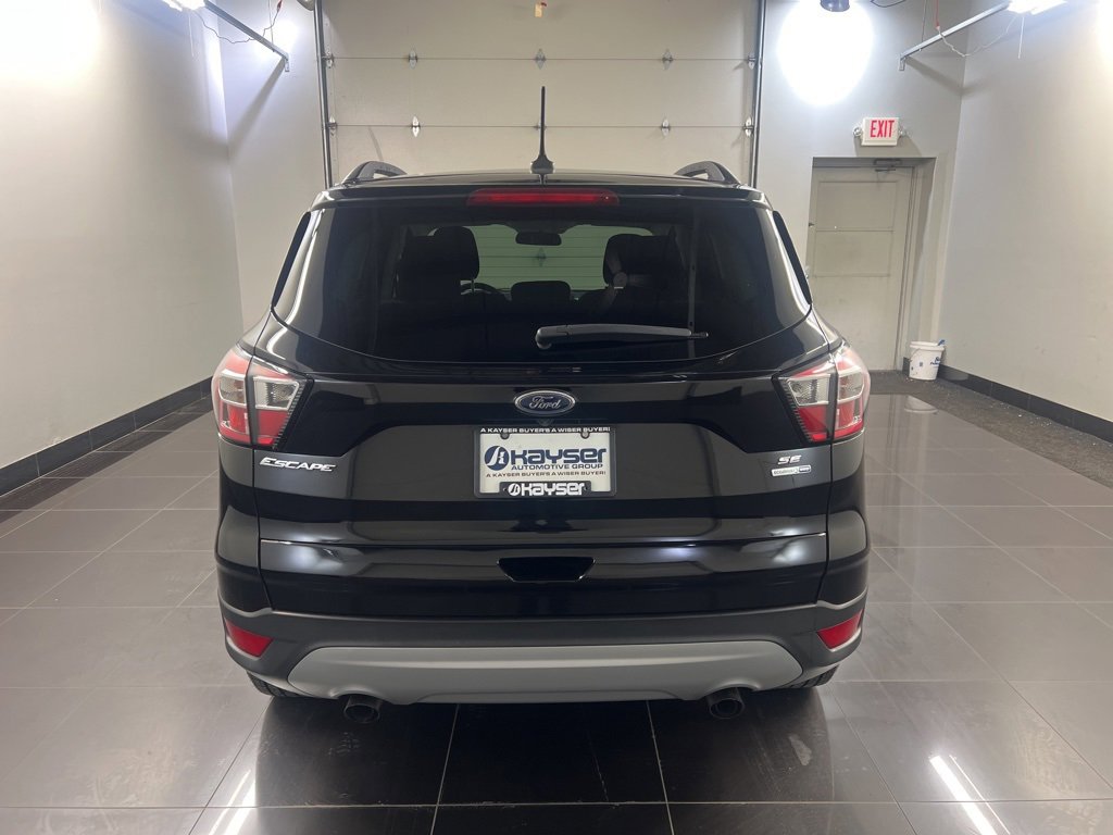 Used 2018 Ford Escape SE w/ SE Sync 3 Package image 5