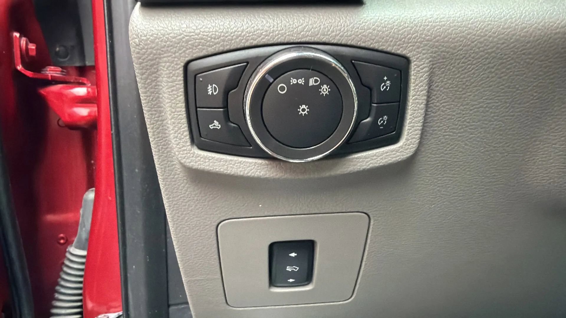 Used 2016 Ford F150 XLT w/ Equipment Group 302A Luxury image 20