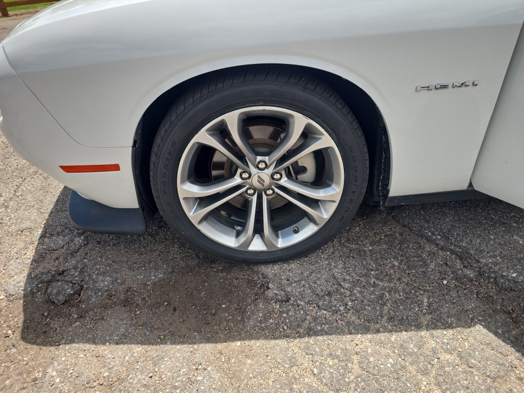 Used 2022 Dodge Challenger R/T RWD image 26