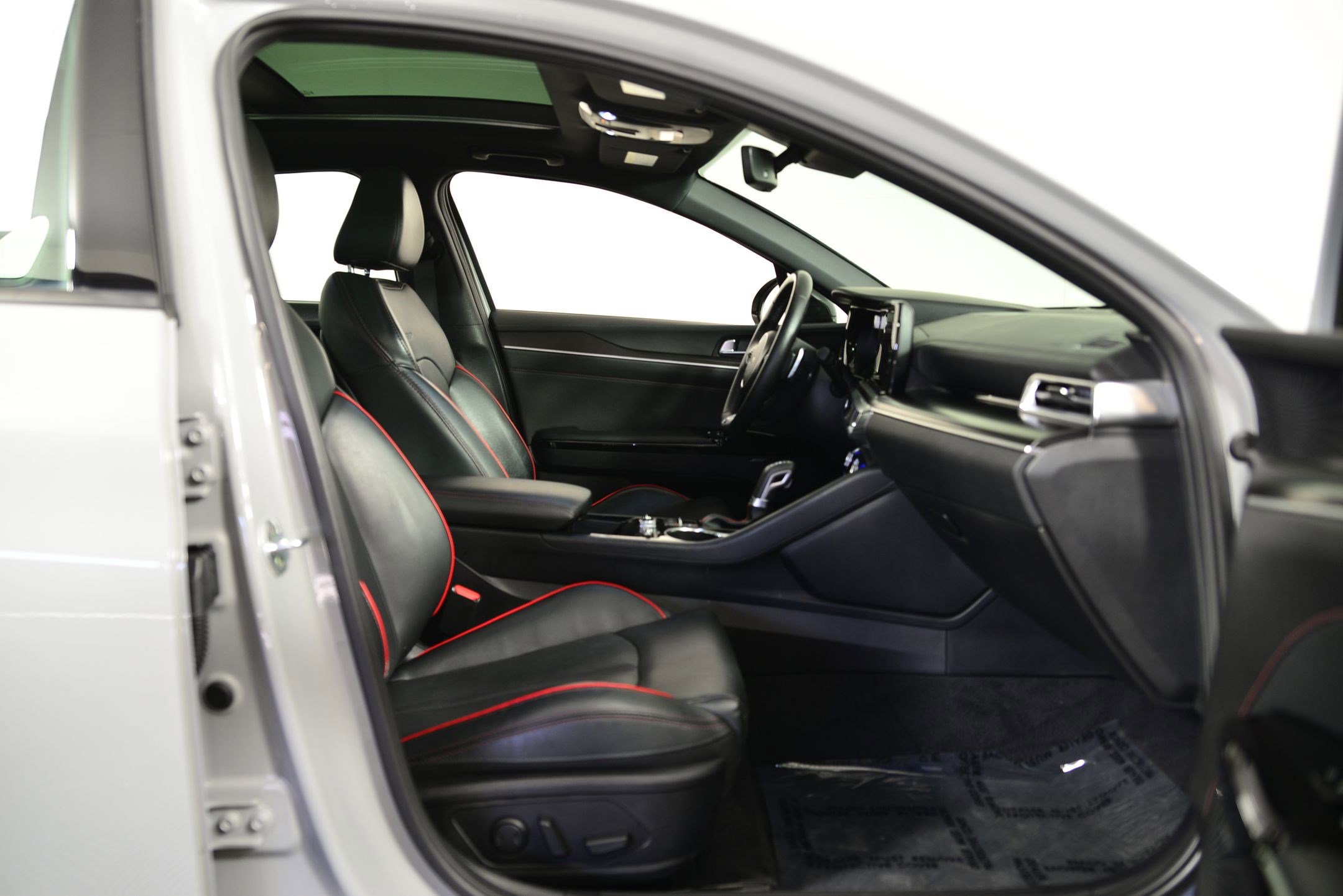 Used 2023 Kia K5 GT w/ GT1 Package image 20