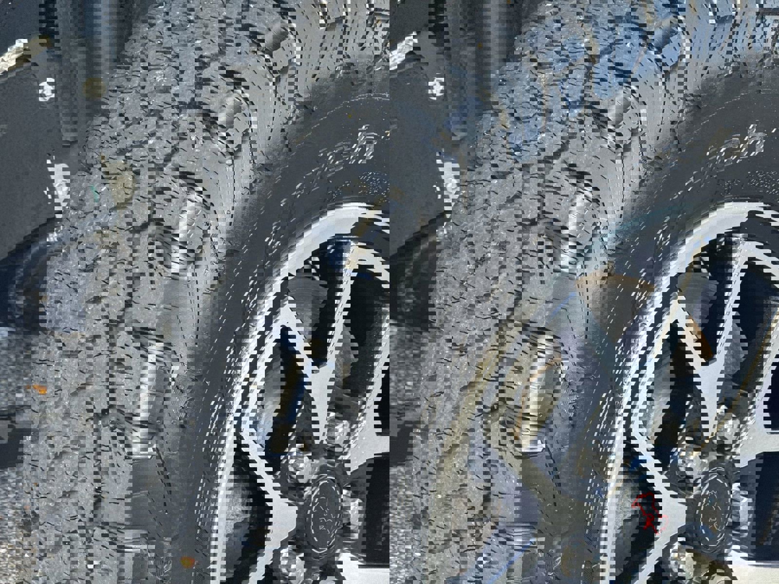 Used 2024 Jeep Wrangler Rubicon image 12