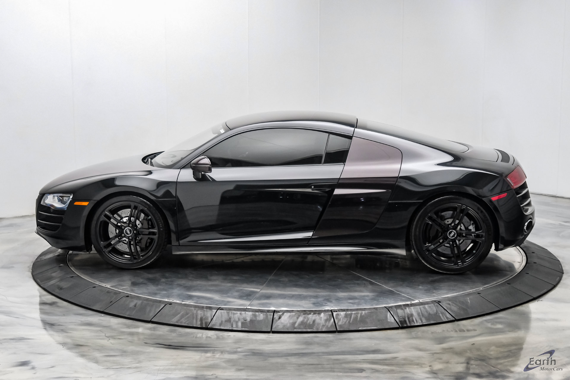 Used 2011 Audi R8 V10 AWD/4WD image 9