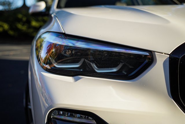 Used 2021 BMW X5 xDrive40i w/ M Sport Package image 12