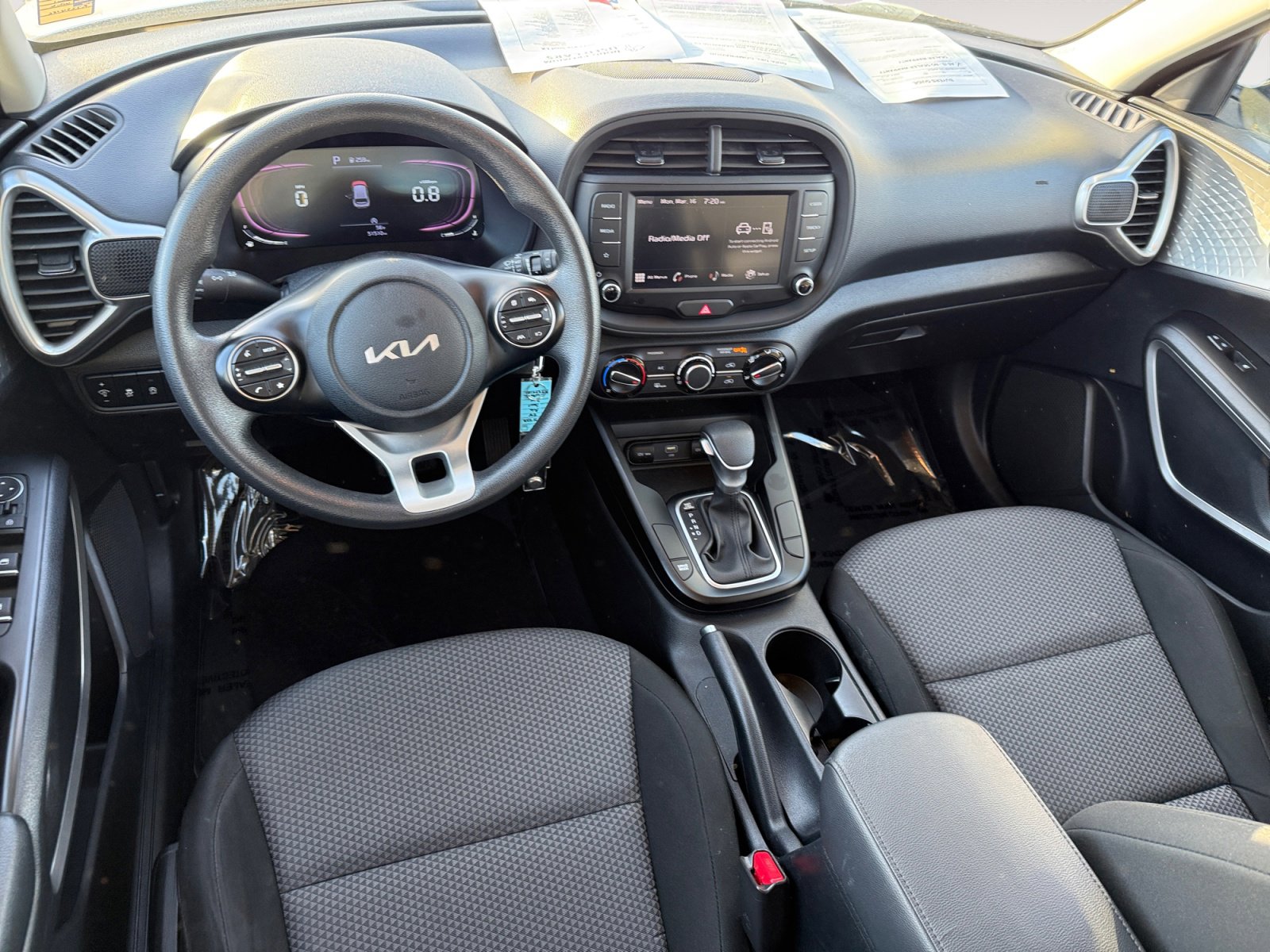 Used 2024 Kia Soul LX w/ Option Group 015 image 15