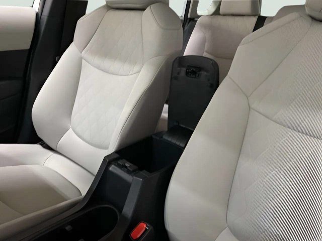 Used 2024 Toyota Corolla Cross L FWD image 75