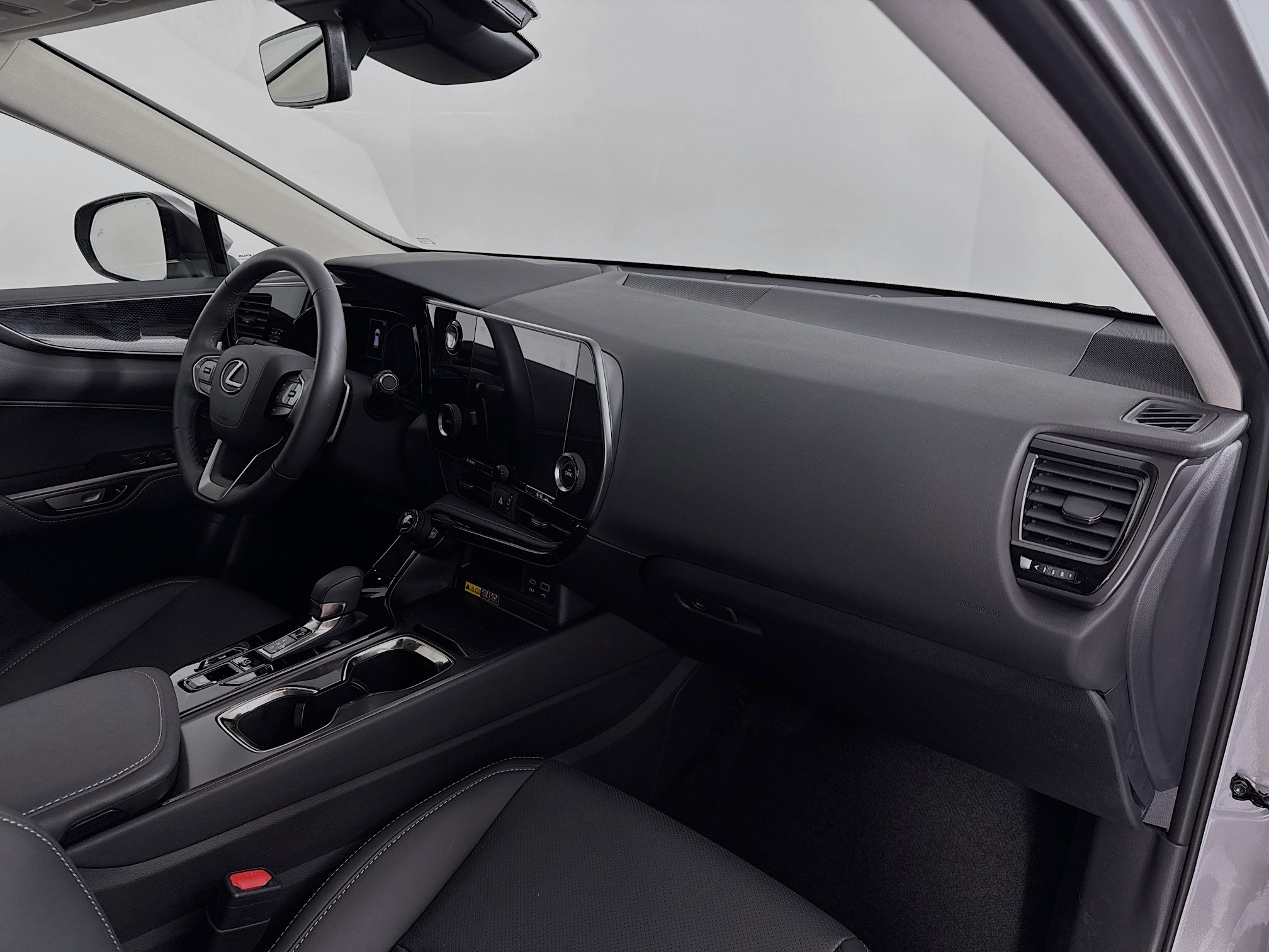 Used 2025 Lexus NX 250 FWD w/ Cold Area Package image 30