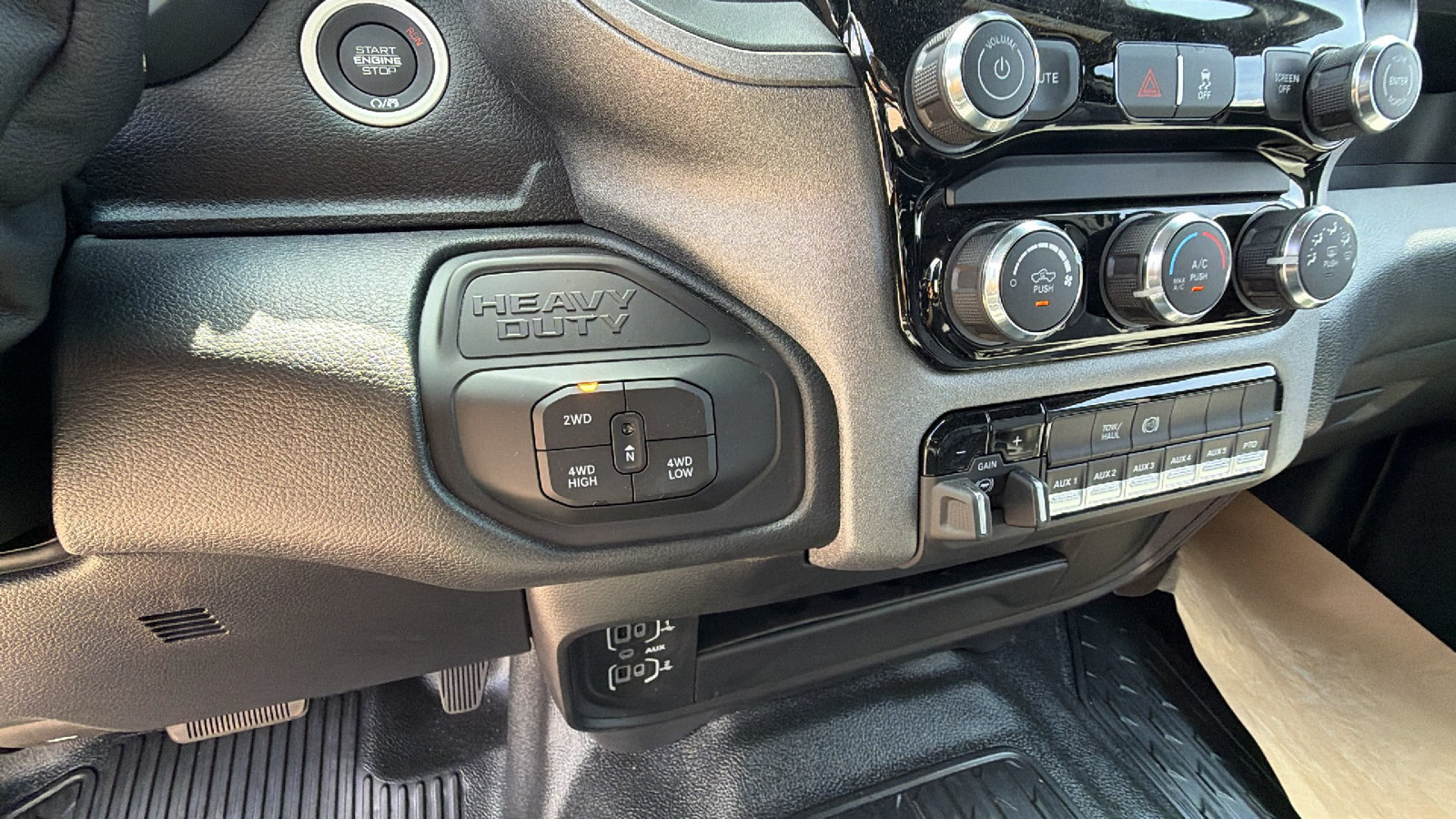 New 2026 RAM 3500 Tradesman w/ Chrome Appearance Group A AWD/4WD image 26