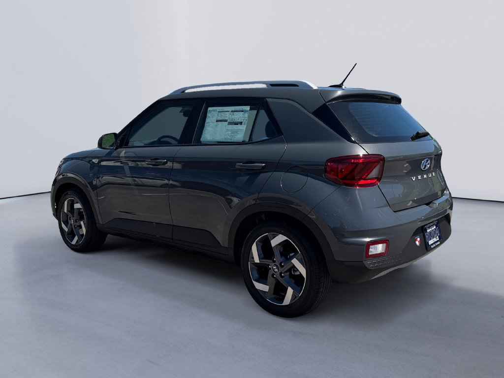 New 2026 Hyundai Venue SEL FWD image 5