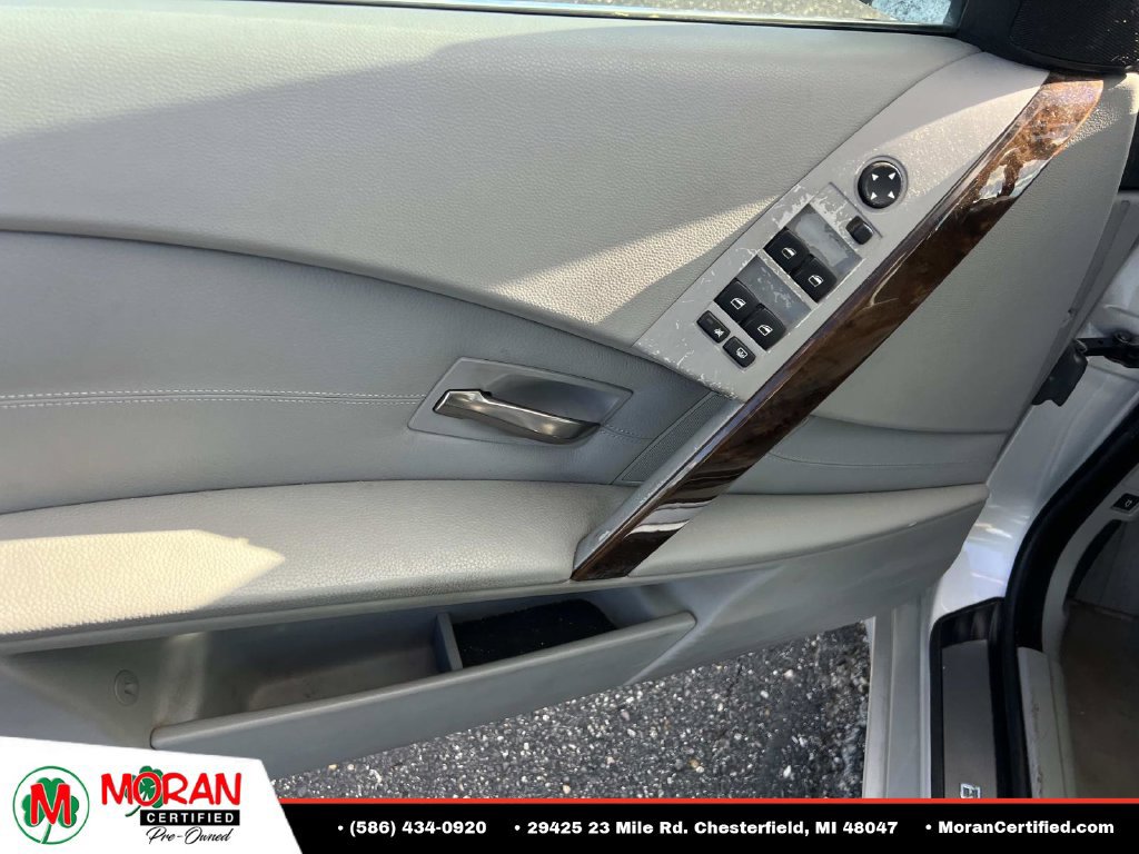 Used 2007 BMW 525xi Sedan AWD/4WD image 14