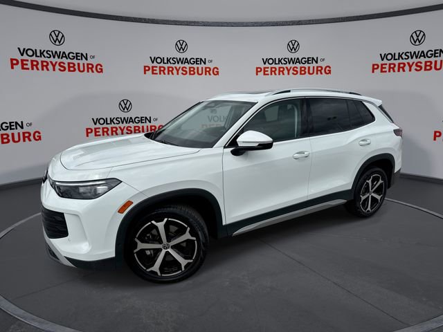 Certified 2025 Volkswagen Tiguan SE