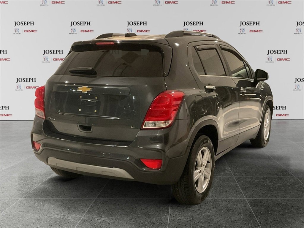 Used 2020 Chevrolet Trax LT w/ LT Convenience Package image 7