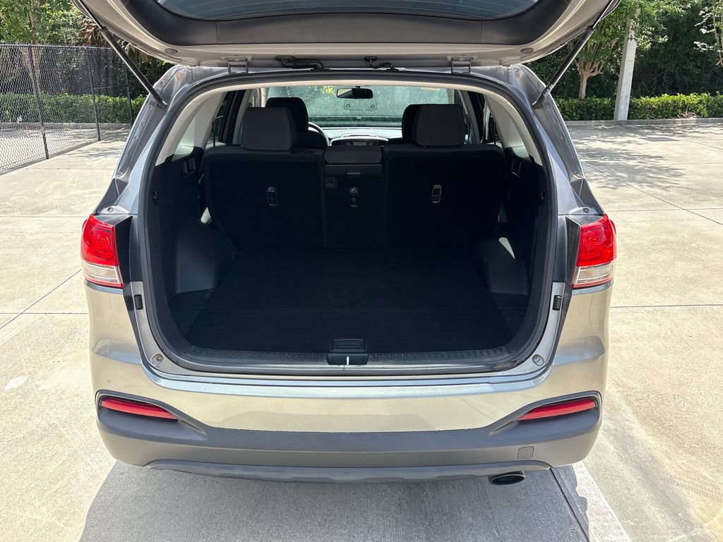 Used 2017 Kia Sorento FWD image 30