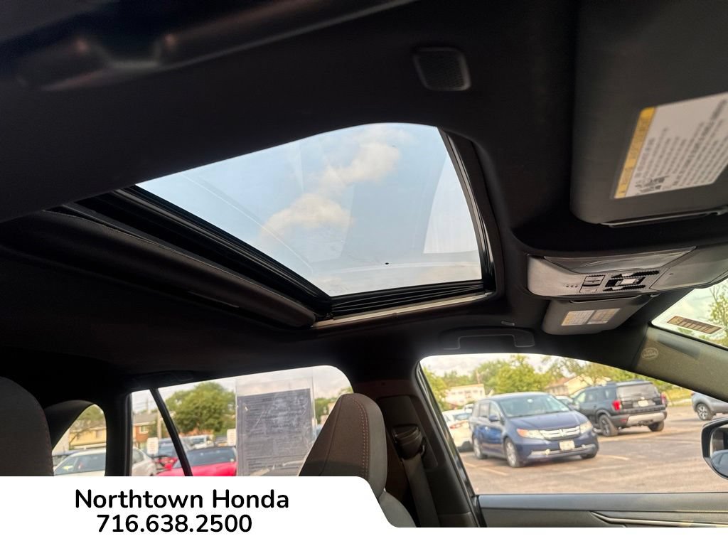 Used 2023 Toyota RAV4 SE w/ Weather & Moonroof Package AWD/4WD image 18