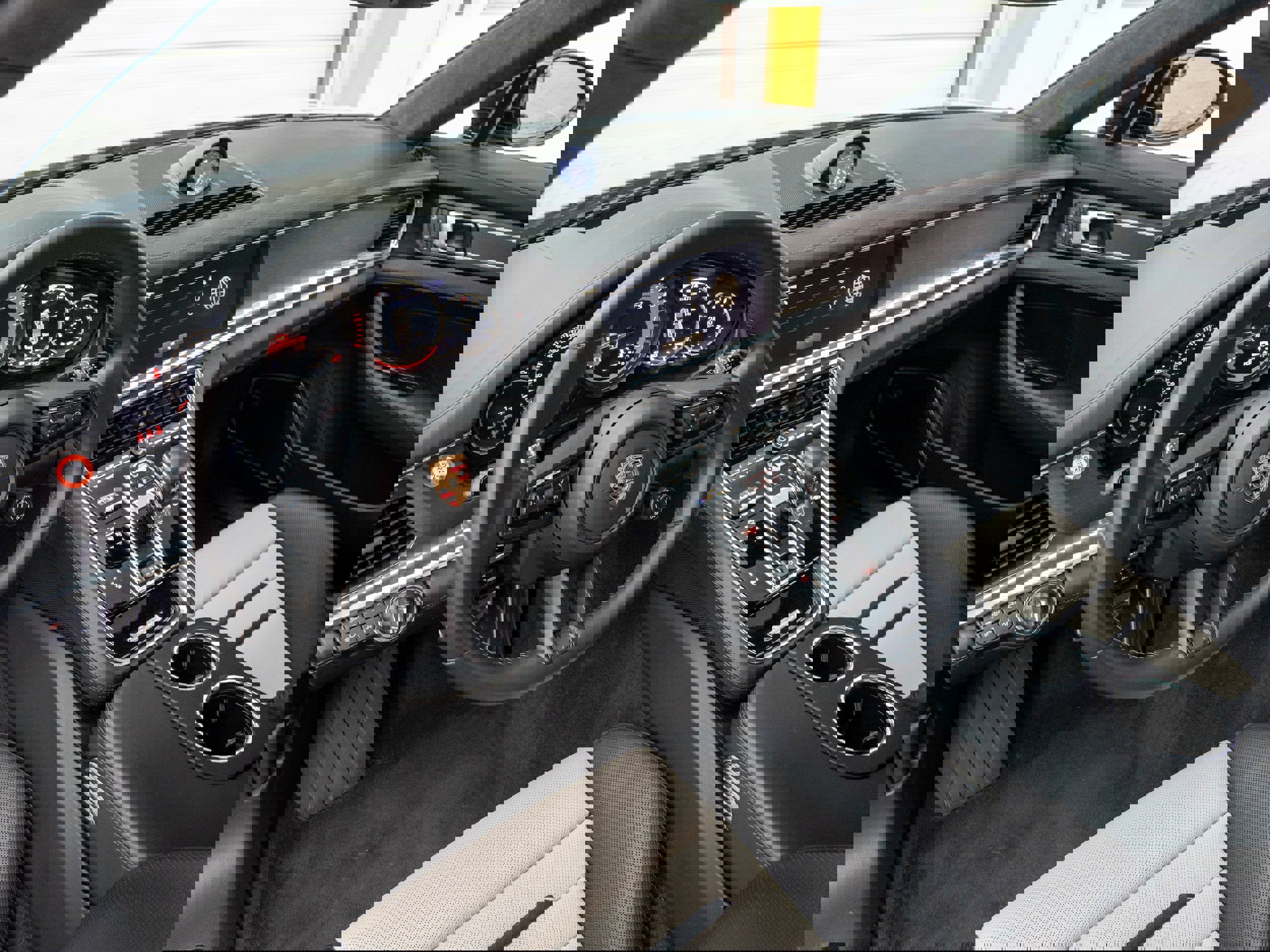 Used 2022 Porsche Panamera GTS w/ Premium Package image 4