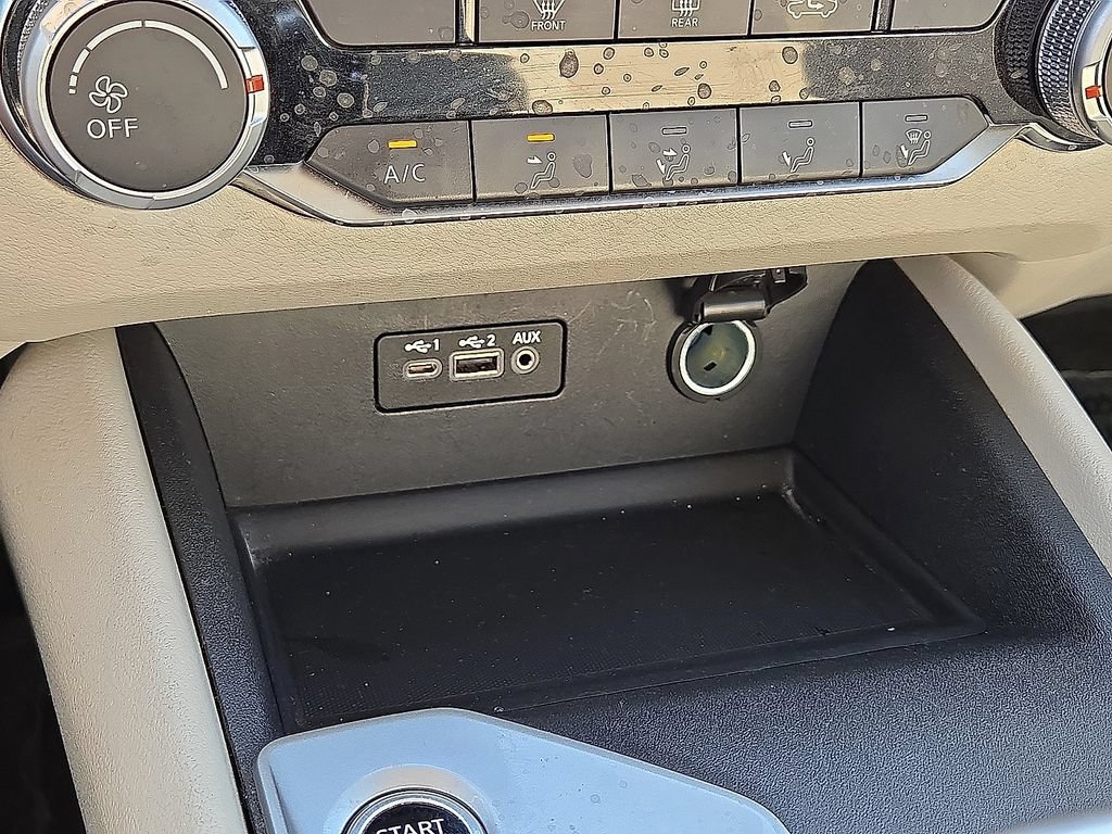Used 2025 Nissan Altima 2.5 SV FWD image 29