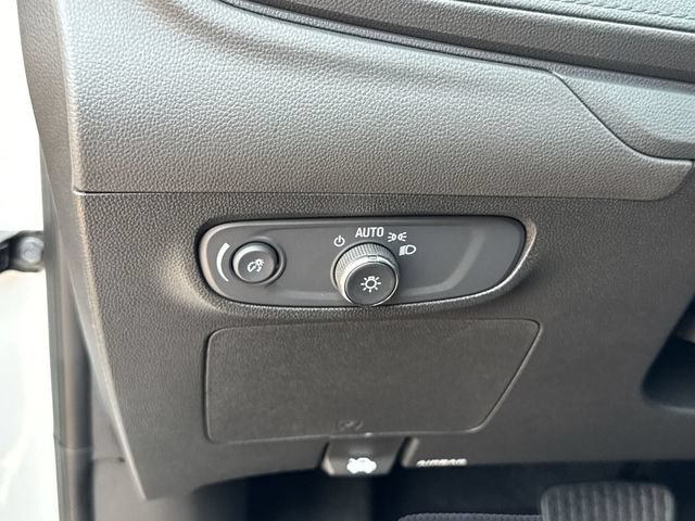 Used 2026 Buick Encore GX Avenir w/ Avenir Technology Package AWD/4WD image 34