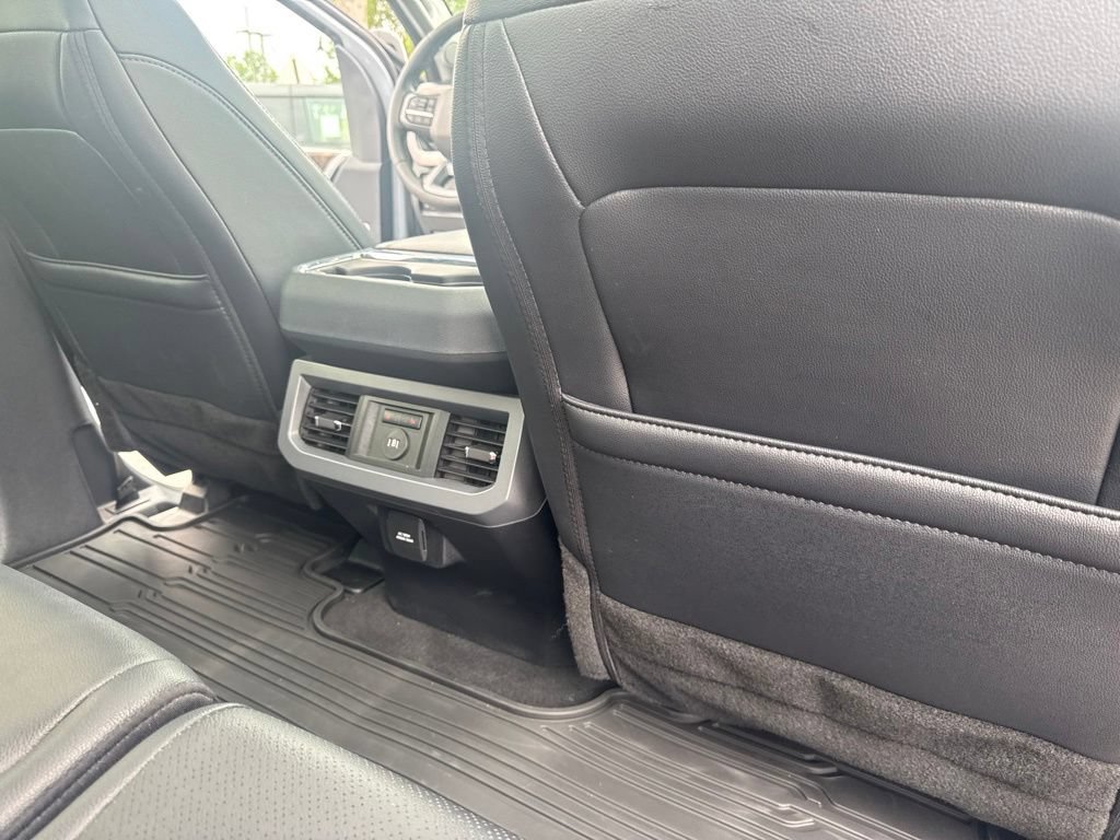 Used 2025 Ford F350 Lariat w/ Lariat Ultimate Package AWD/4WD image 41