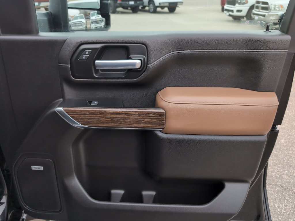 Used 2023 Chevrolet Silverado 2500 High Country image 21