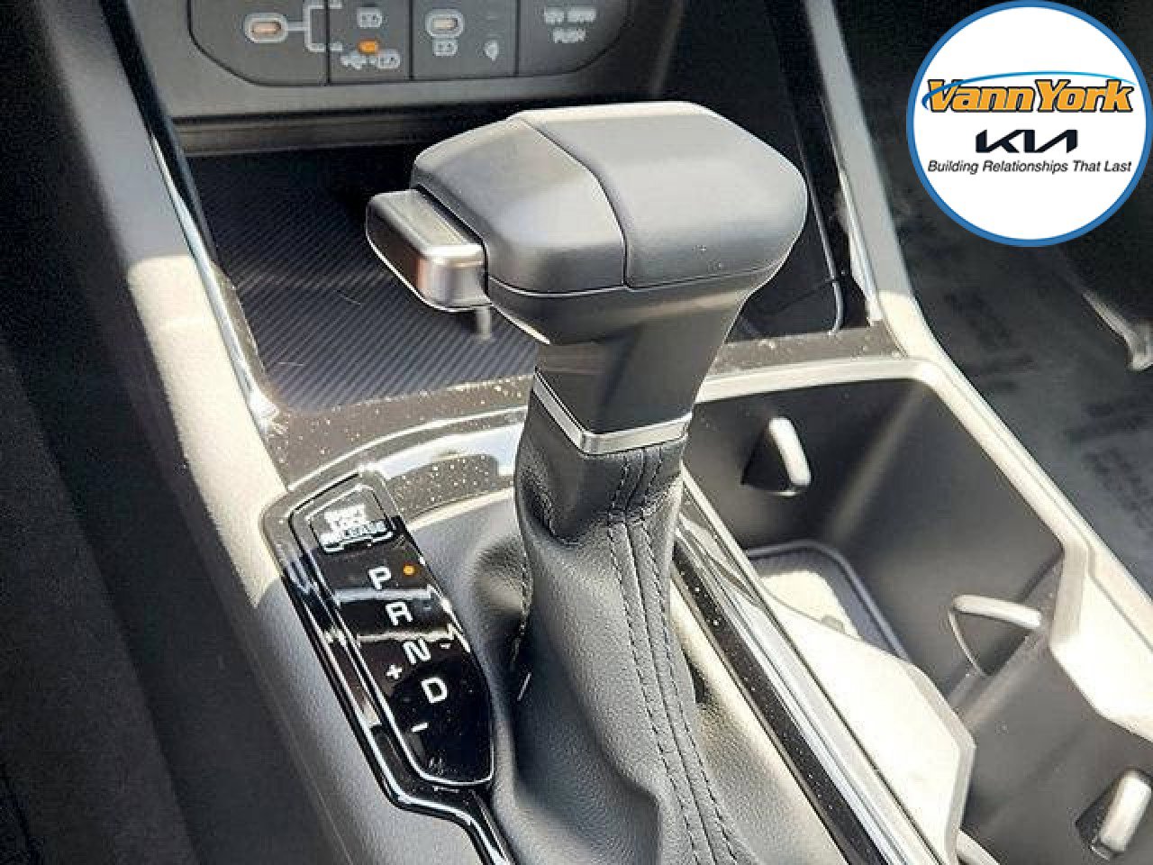 New 2025 Kia K5 EX image 9