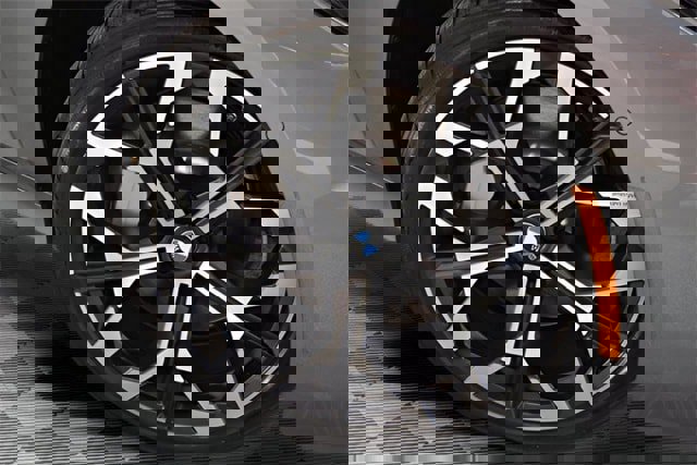 New 2026 BMW 330i xDrive xDrive w/ Premium Package image 30