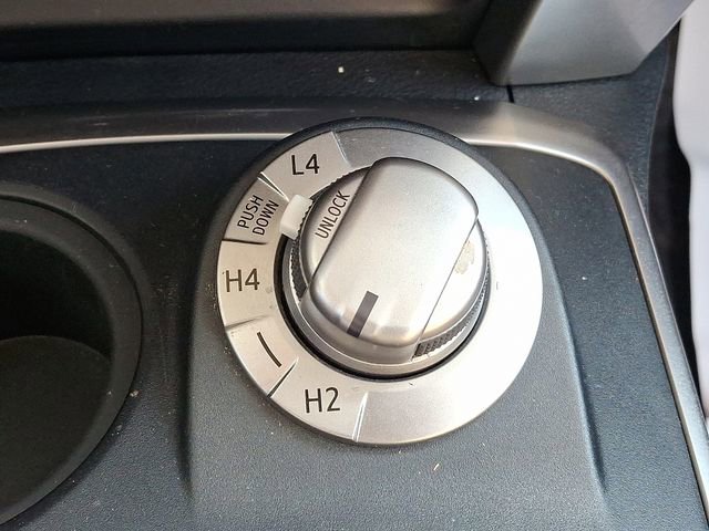 Used 2017 Toyota 4Runner SR5 Premium image 25