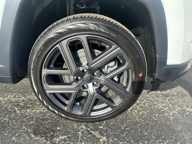 New 2026 Jeep Compass Limited image 10