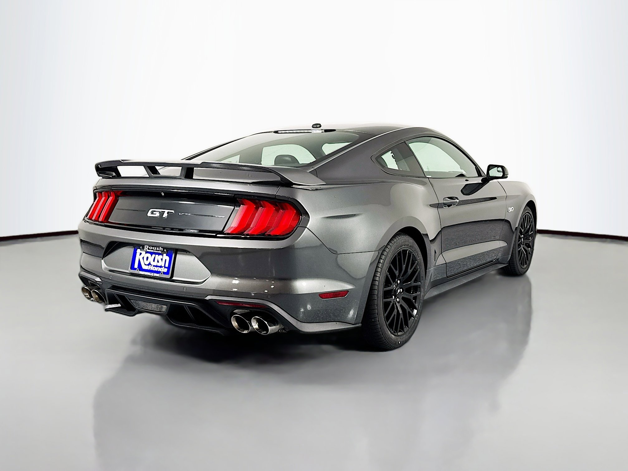 Used 2019 Ford Mustang GT Premium w/ GT Performance Package RWD image 5