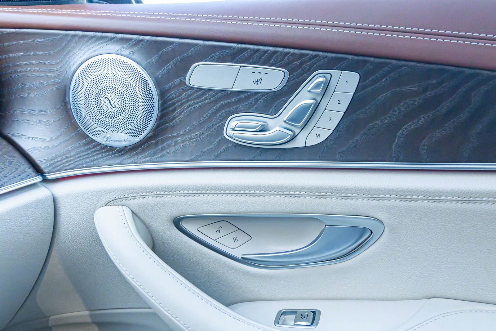 Used 2019 Mercedes-Benz E 300 image 24