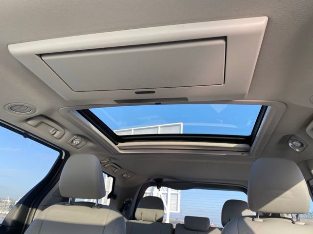 Used 2020 Toyota Sienna Limited Premium AWD/4WD image 18