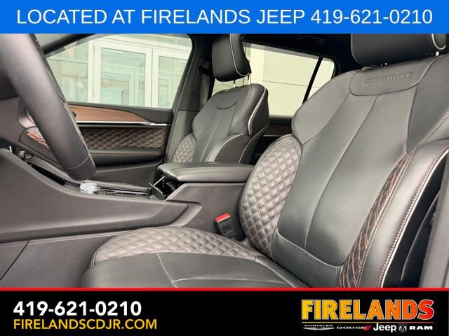 Used 2024 Jeep Grand Cherokee L Summit w/ High Altitude Package AWD/4WD image 24