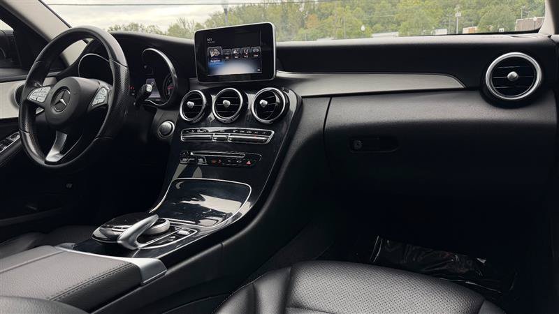 Used 2015 Mercedes-Benz C 300 Sedan image 35