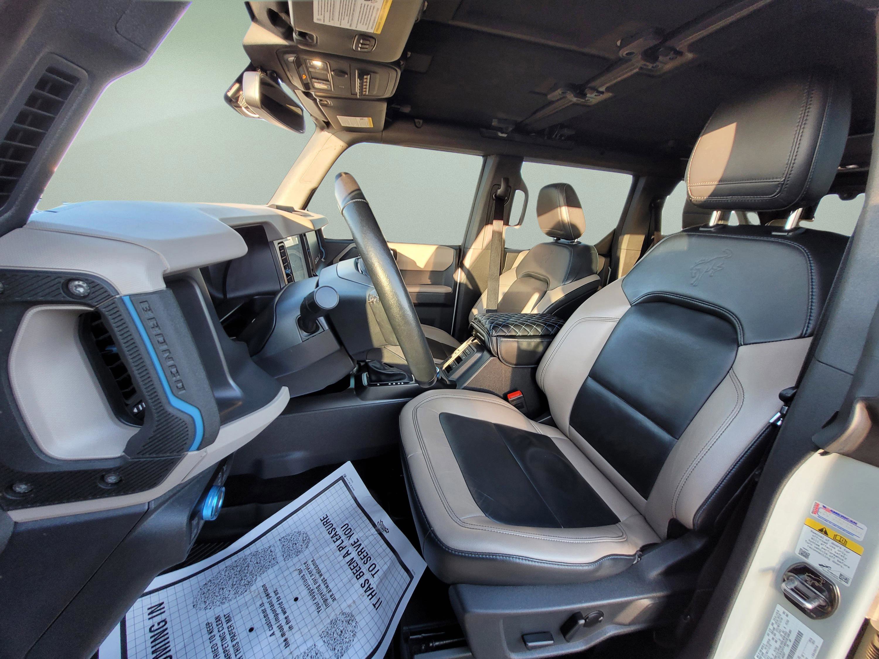 Used 2023 Ford Bronco Wildtrak image 27