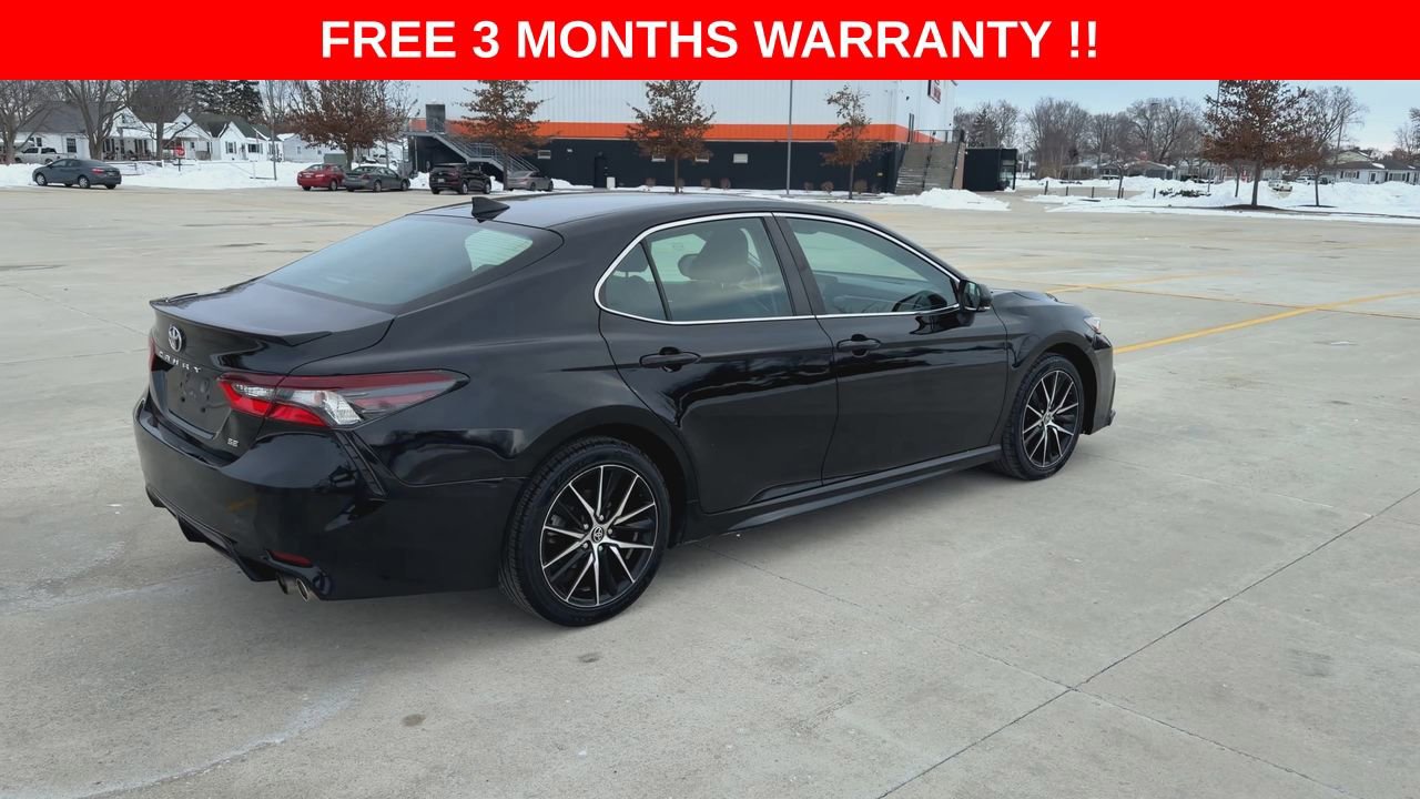Used 2022 Toyota Camry SE FWD image 8