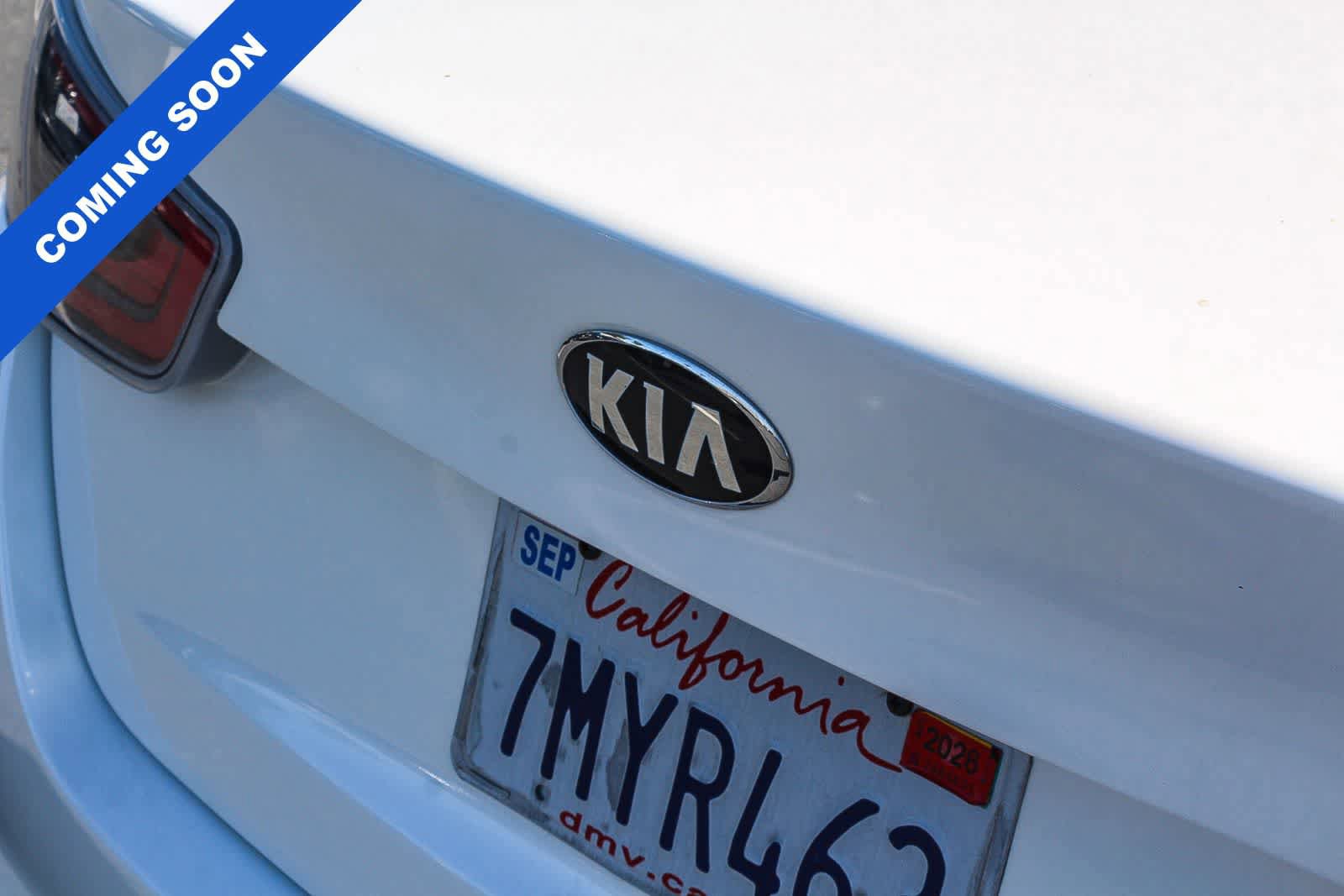 Used 2015 Kia Optima LX FWD image 9
