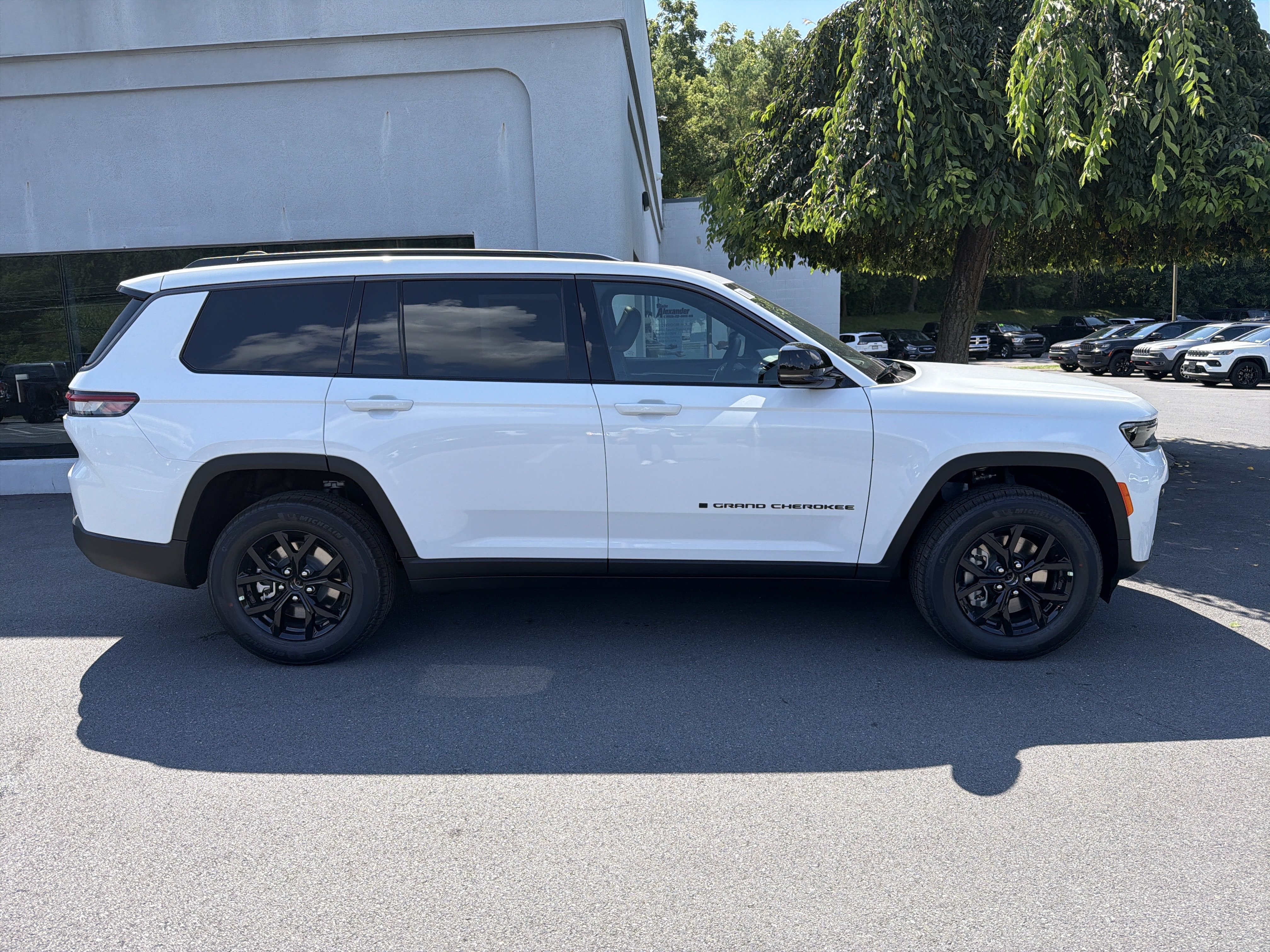 New 2026 Jeep Grand Cherokee L 4WD video 2
