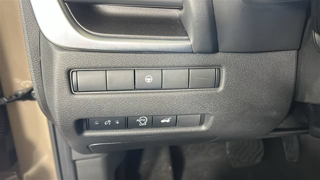 Used 2024 Nissan Rogue SV w/ SV Premium Package AWD/4WD image 19