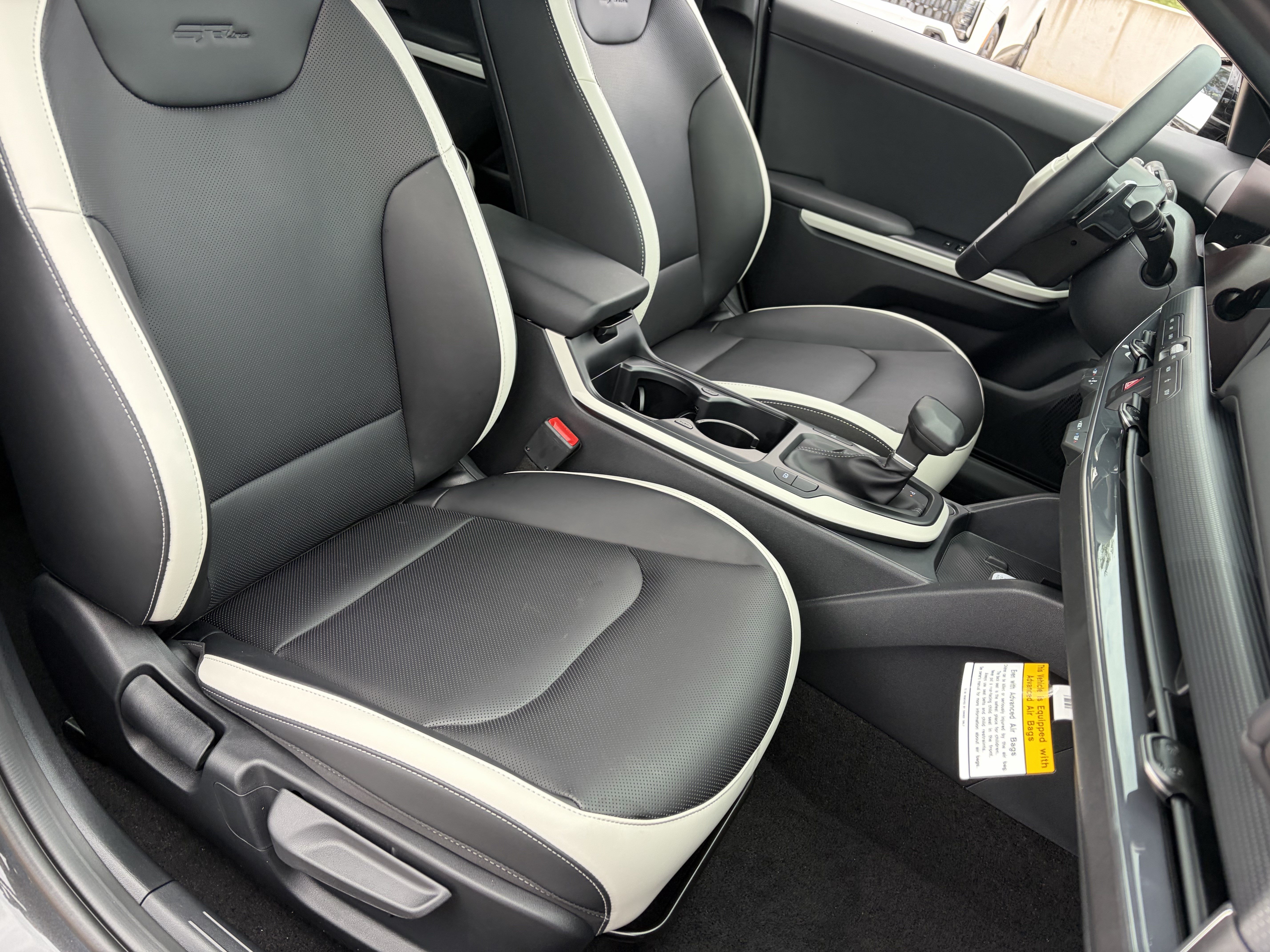 New 2026 Kia K4 GT-Line Turbo w/ GT-Line Premium Package FWD image 8