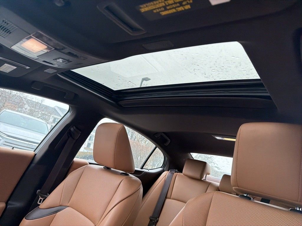 Used 2020 Lexus ES 350 w/ Premium Package image 21