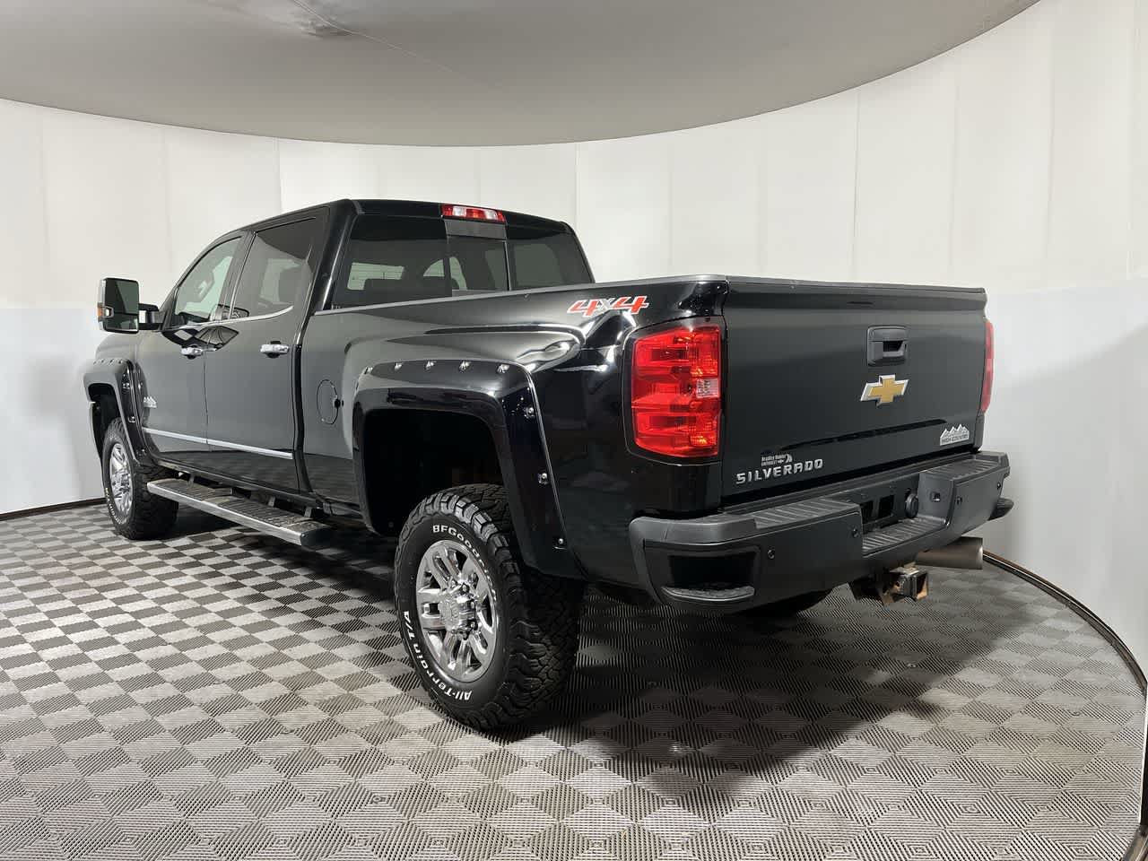 Used 2017 Chevrolet Silverado 3500 High Country w/ Duramax Plus Package AWD/4WD image 6