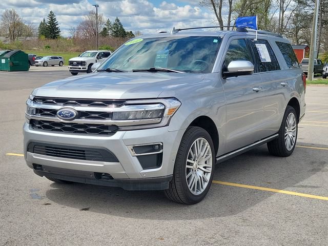 Certified 2022 Ford Expedition Limited AWD/4WD image 2