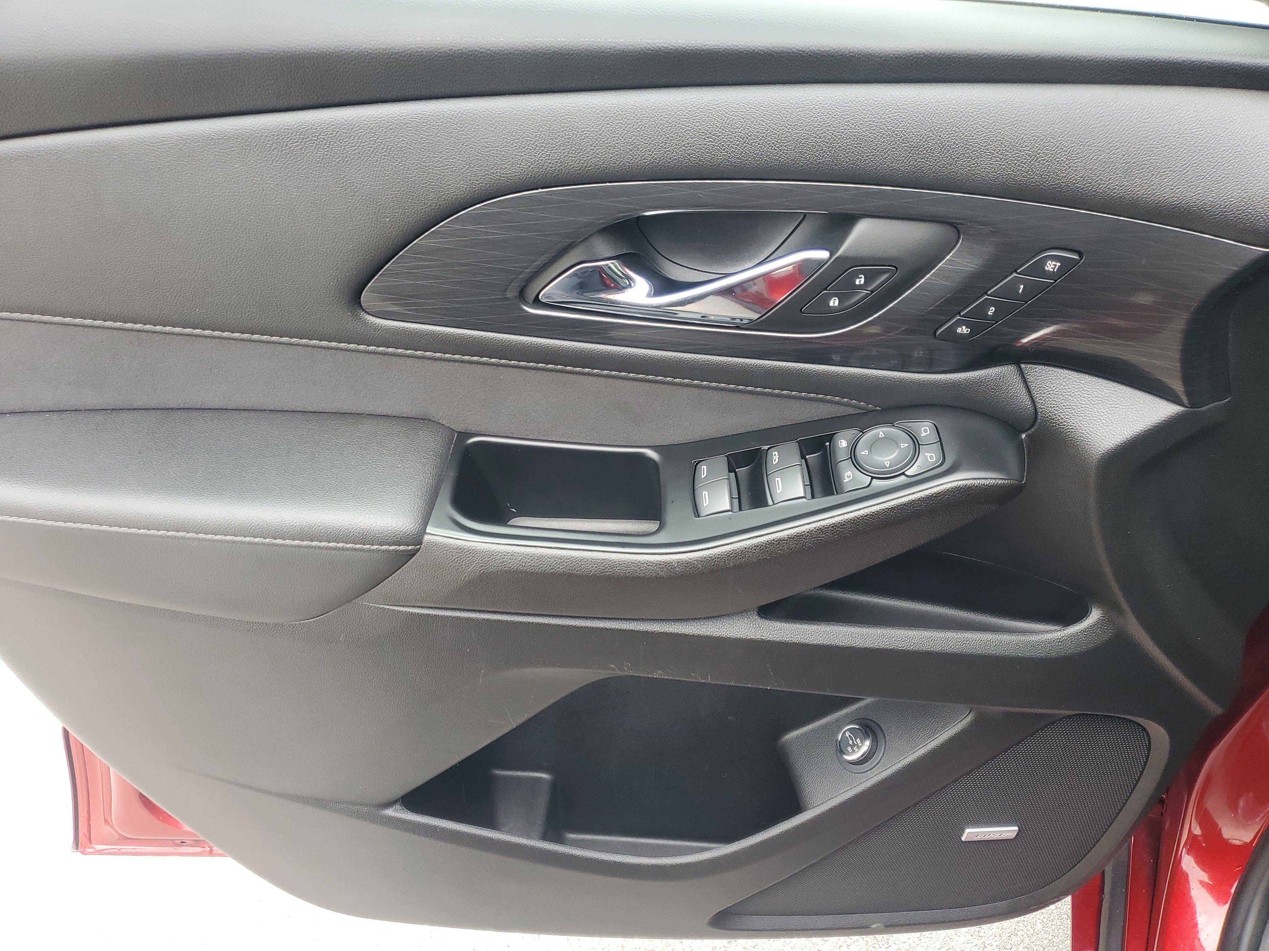 Used 2023 Chevrolet Traverse High Country image 20