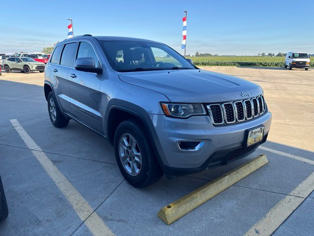 Used 2017 Jeep Grand Cherokee Laredo w/ Quick Order Package 23E AWD/4WD image 11