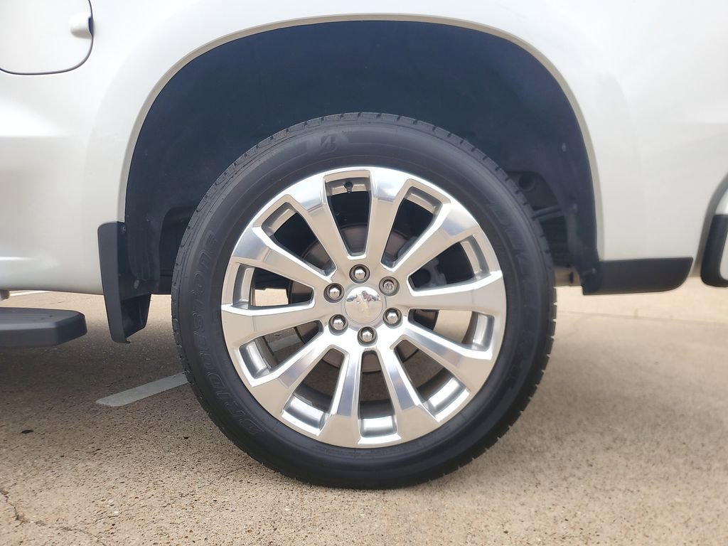 Used 2020 Chevrolet Silverado 1500 High Country w/ Technology Package image 8