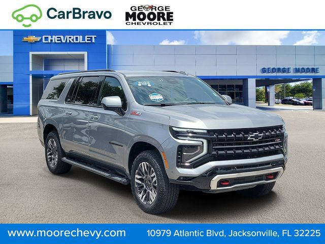Certified 2025 Chevrolet Suburban Z71 AWD/4WD image 1
