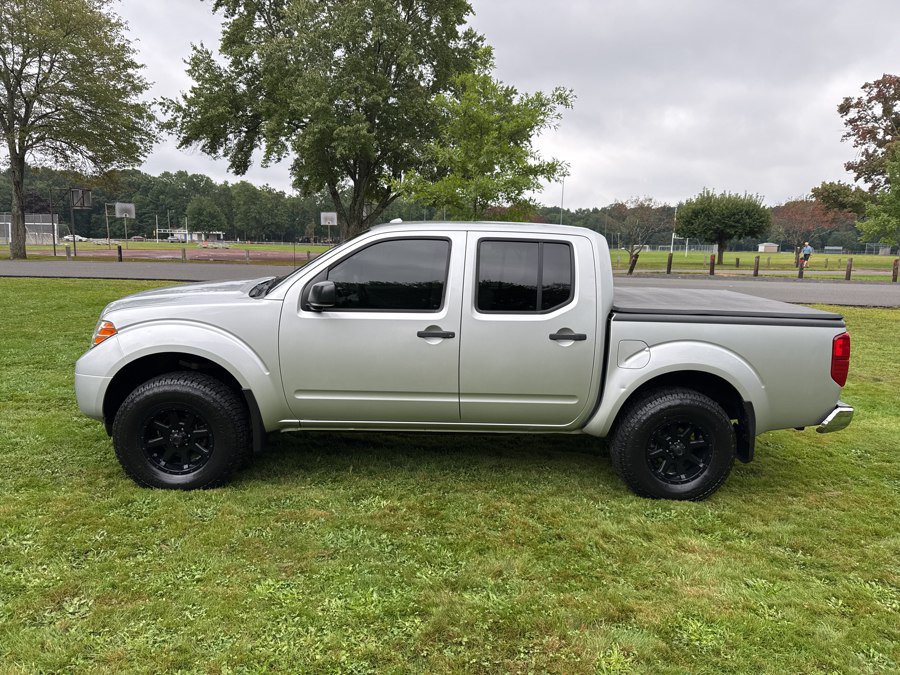 Used 2012 Nissan Frontier SV w/ SV Premium Utility Pkg AWD/4WD image 27