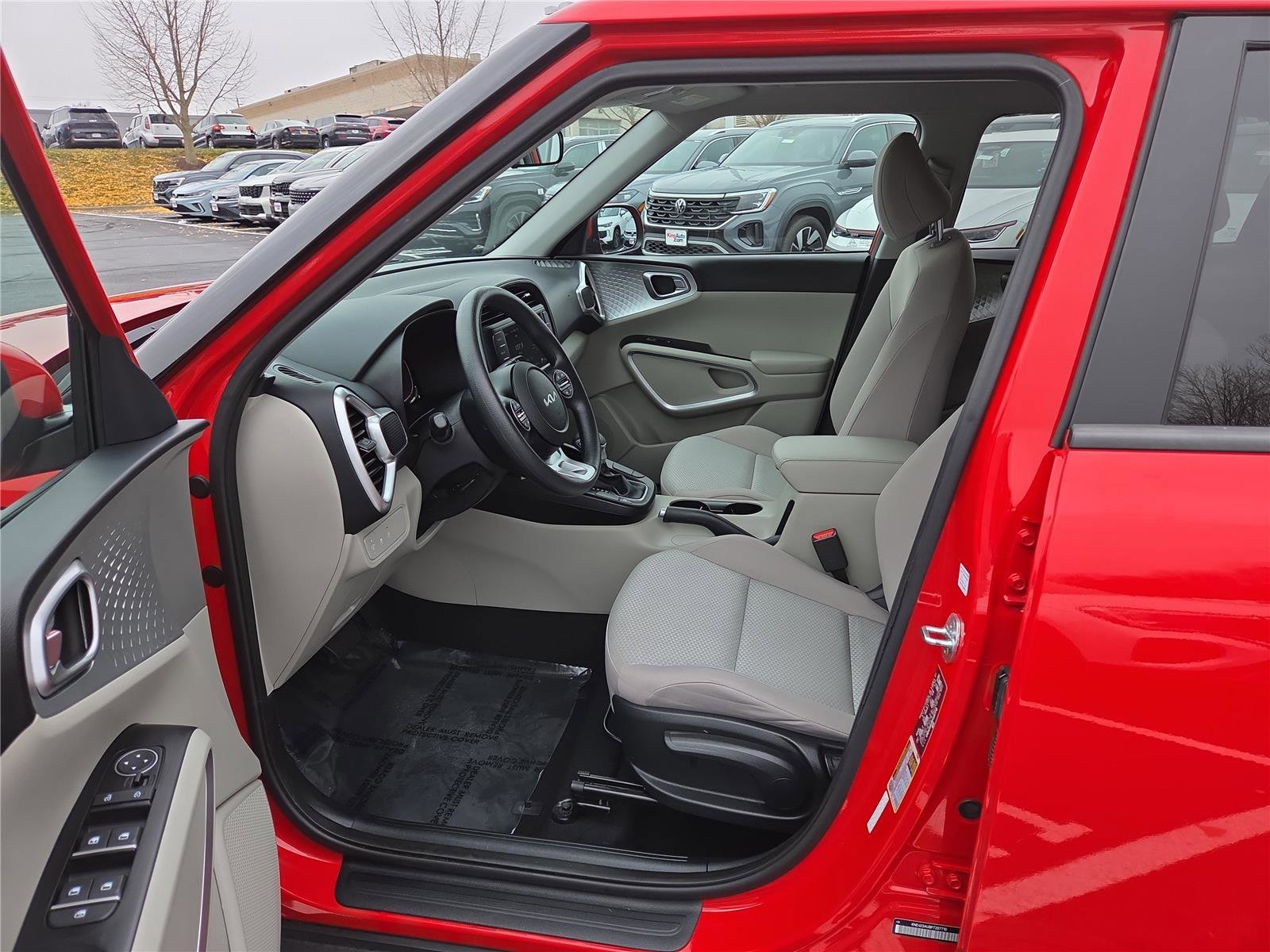 Certified 2023 Kia Soul LX w/ LX Technology Package image 15