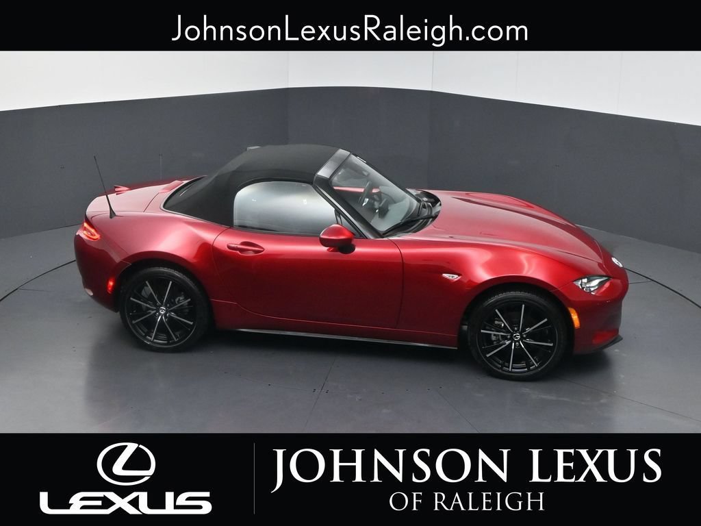 Used 2024 MAZDA MX-5 Miata Grand Touring RWD image 27
