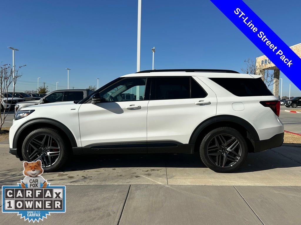 Used 2025 Ford Explorer ST-Line w/ ST-Line Street Pack image 10