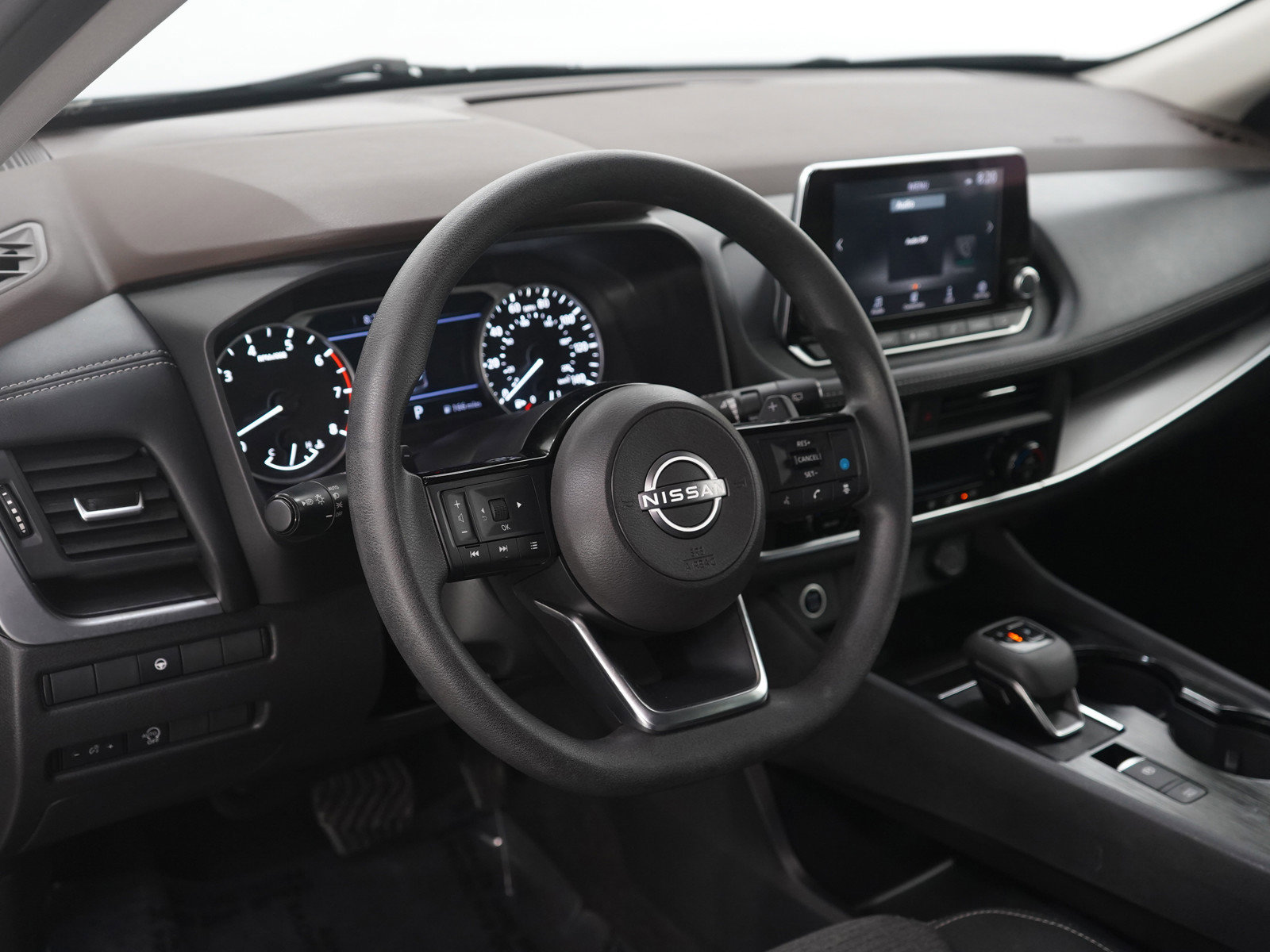 Used 2023 Nissan Rogue SV image 20