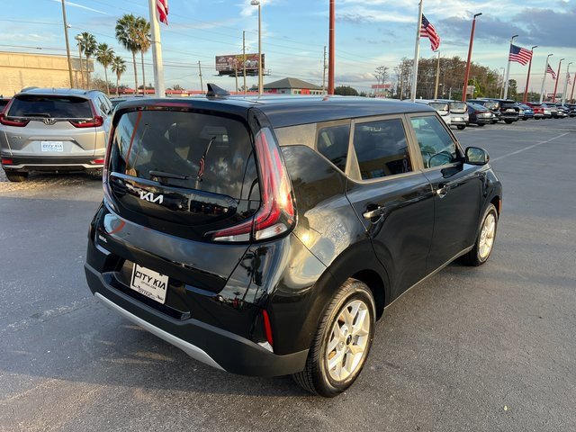 Certified 2024 Kia Soul LX w/ Option Group 015 image 5